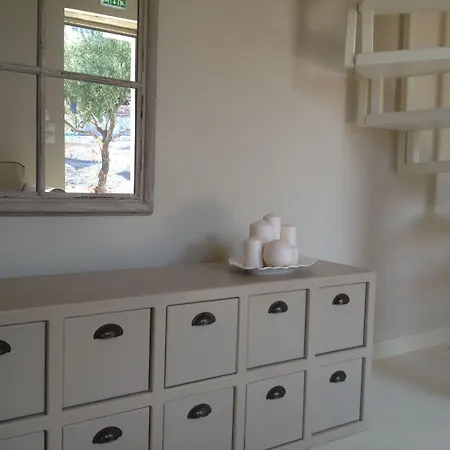 Apartament Katikies Manis