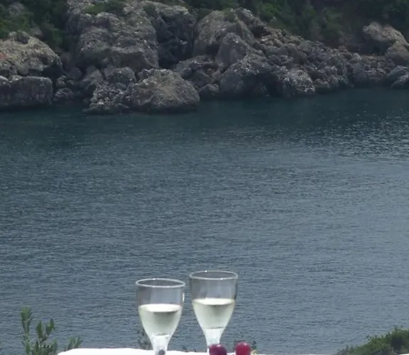 Katikies Manis * Kardamyli