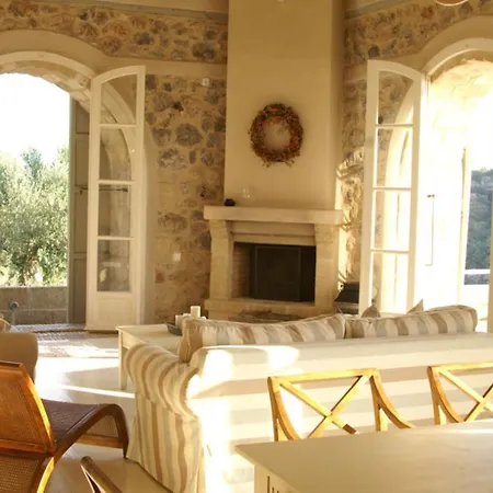 Daire Katikies Manis *