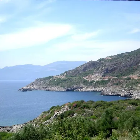 Katikies Manis Апартаменты *