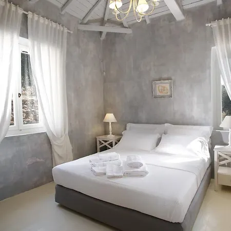 Katikies Manis Апартаменты *