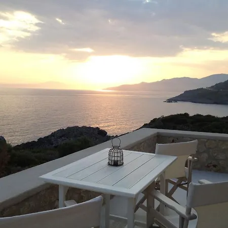 Апартаменты Katikies Manis