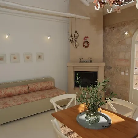 Katikies Manis *