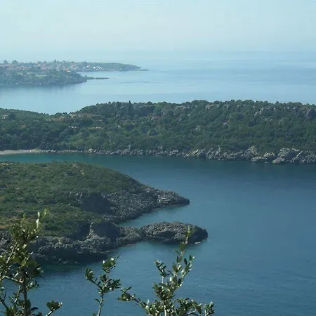 Daire Katikies Manis *