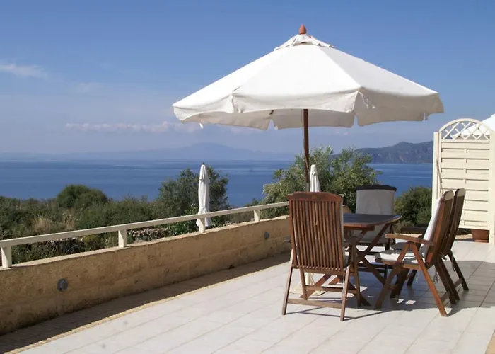 Katikies Manis * Kardhamili